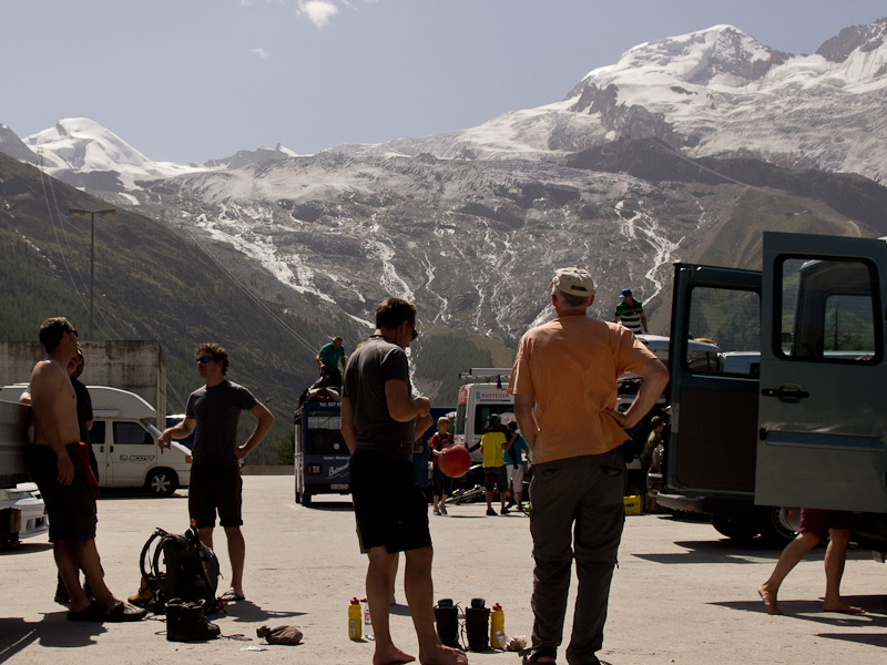 Zurück beim Parkplatz in Saas Fee