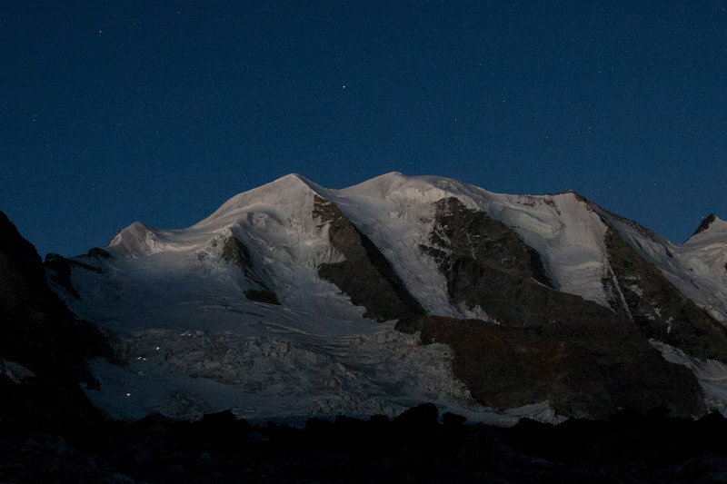 Piz Palü vor Sonnenaufgang