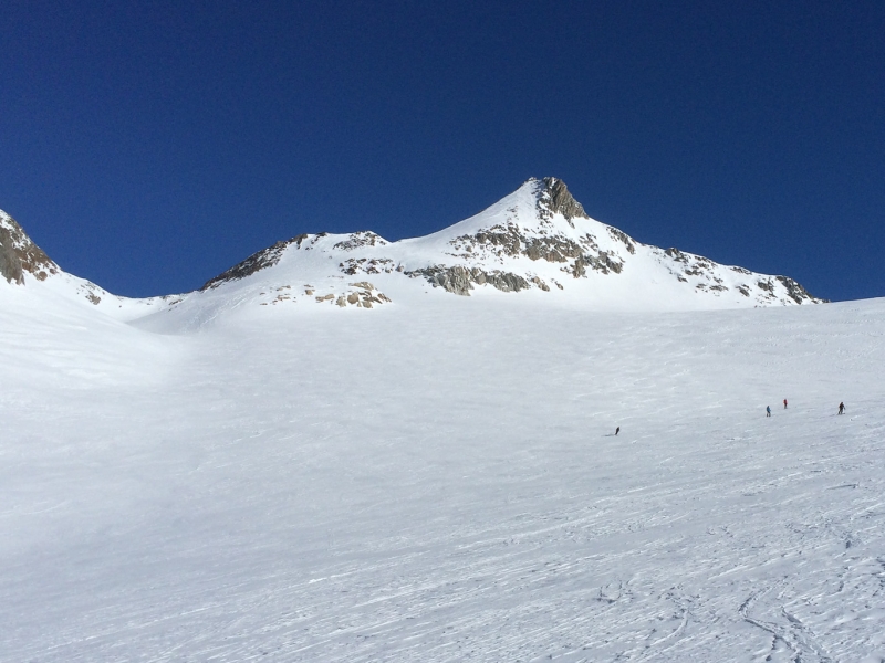 Abfahrt auf dem Muttengletscher